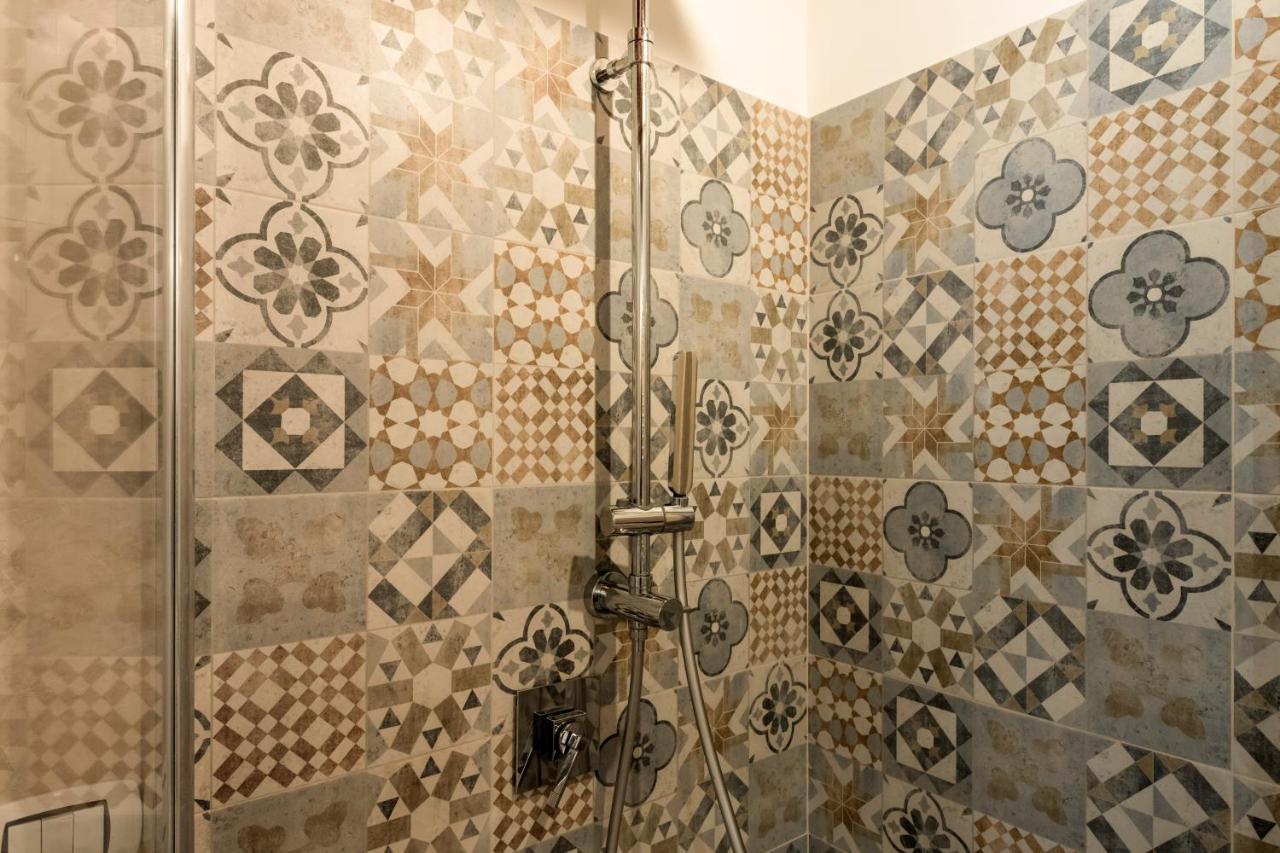 Lovely New Home, Fontana Di Trevi Рим Экстерьер фото